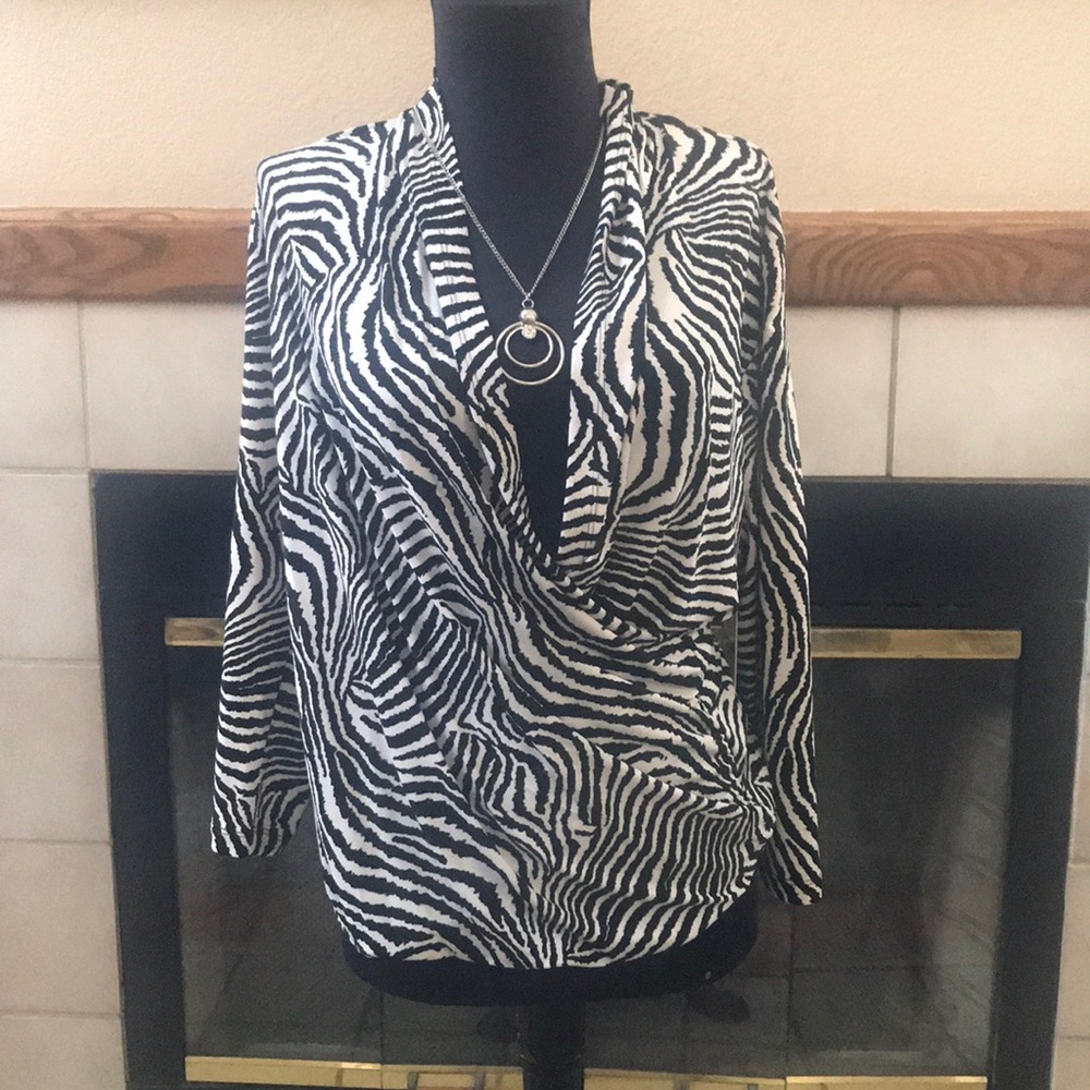 CHAUS Woman’s blouse Zebra print Size L